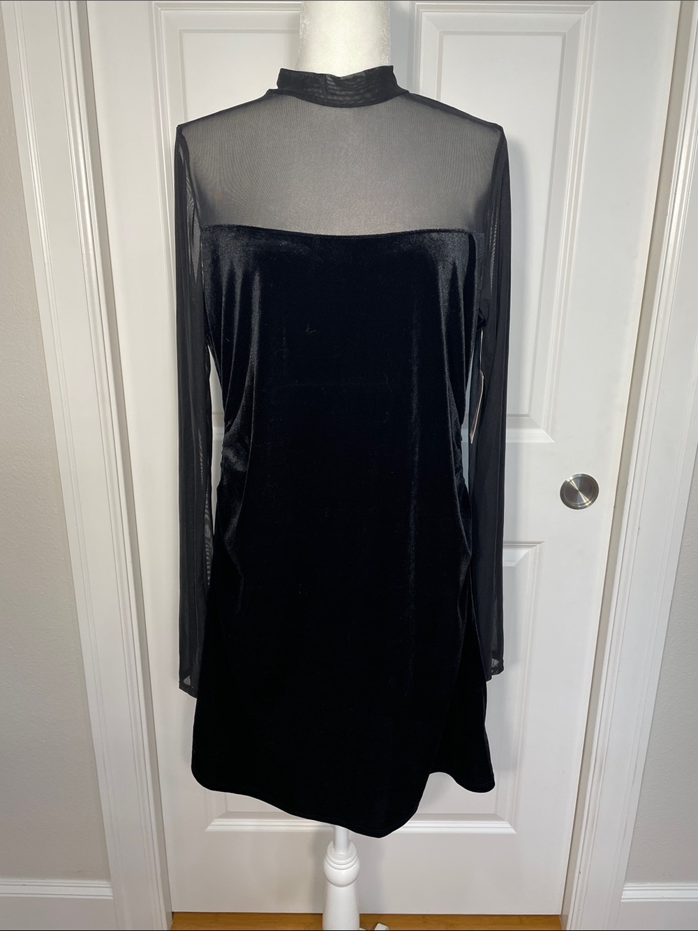 Mini Velvet Mesh Shift Dress Size XL Black Long Flare Sheer Sleeve Mock Neck